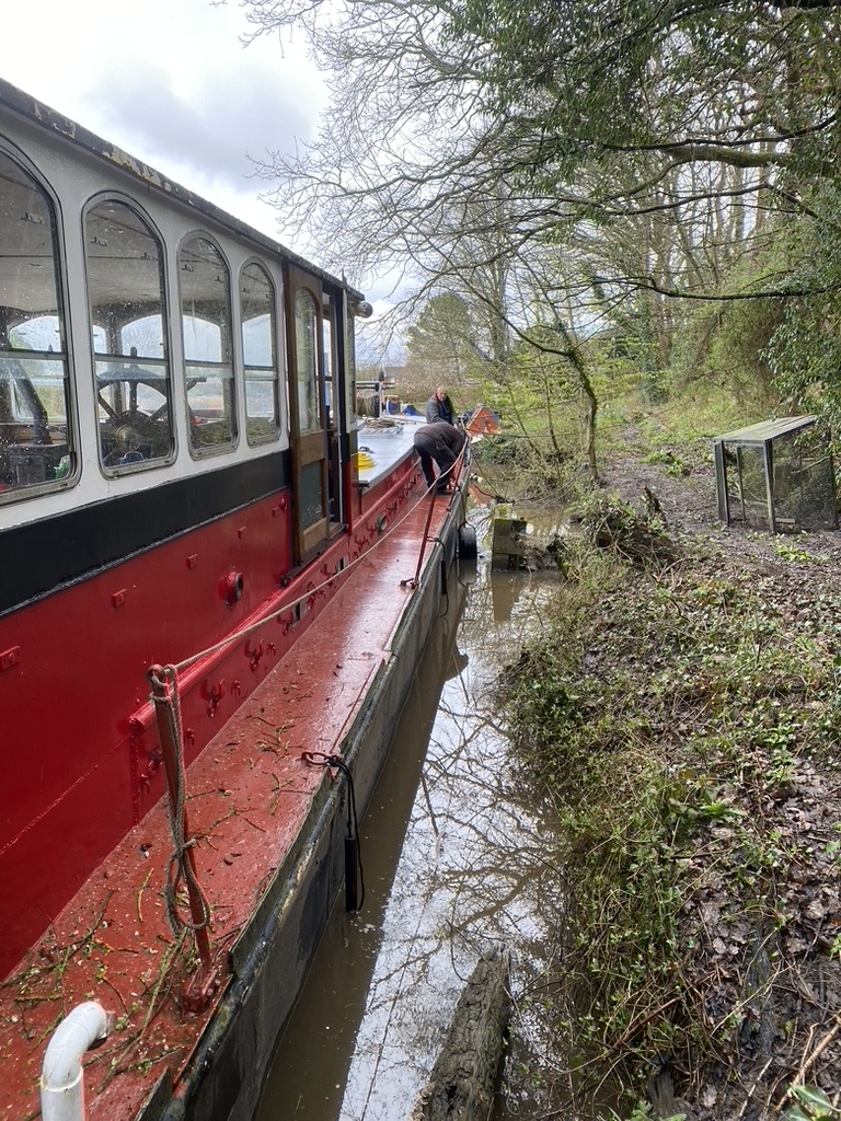 Tying off at the mooring