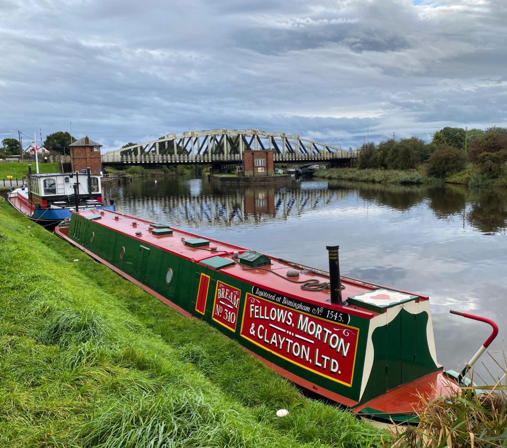 Iris Abbott and Bream at Acton Bridge