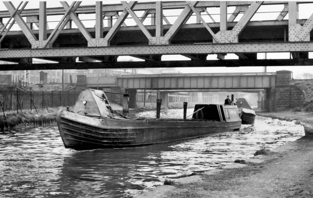 Bream and butty at Watersmeet, Stretford 12th April 1958